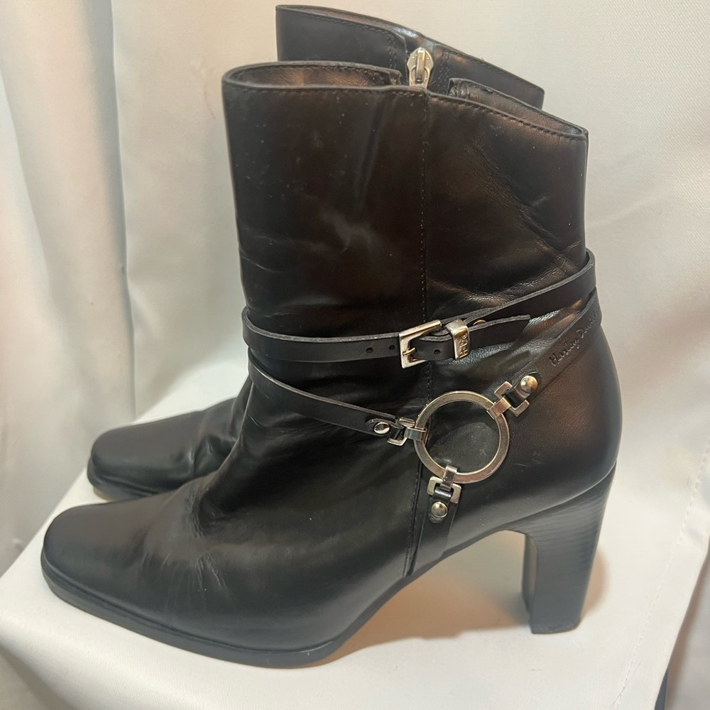 Harley-Davidson Black Leather Heeled Biker Boots Metal Hardware Women’s 7.5 - Picture 2 of 9